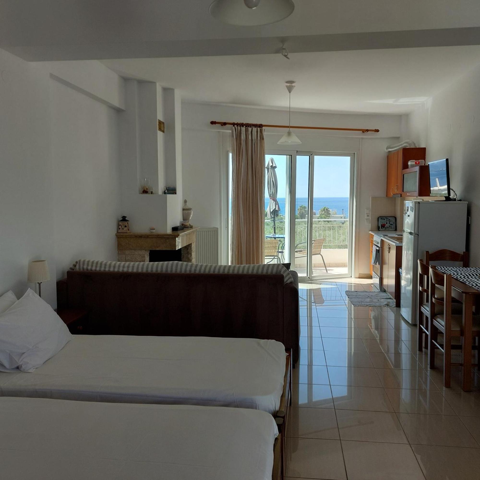 Elea Apartments Kalamata Esterno foto