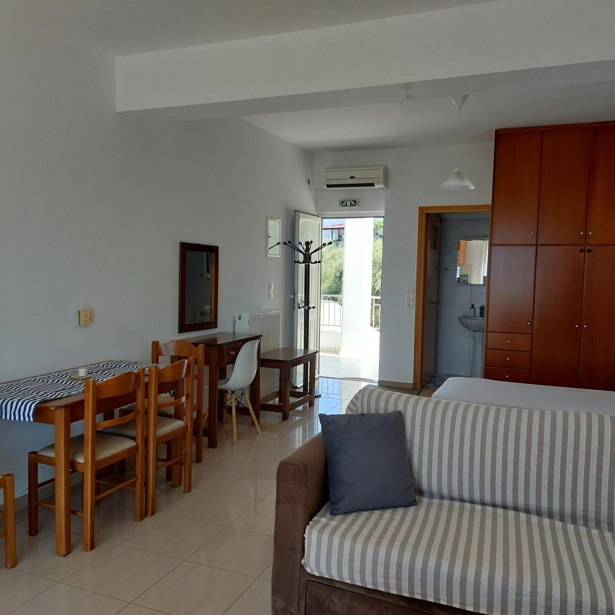 Elea Apartments Kalamata Esterno foto