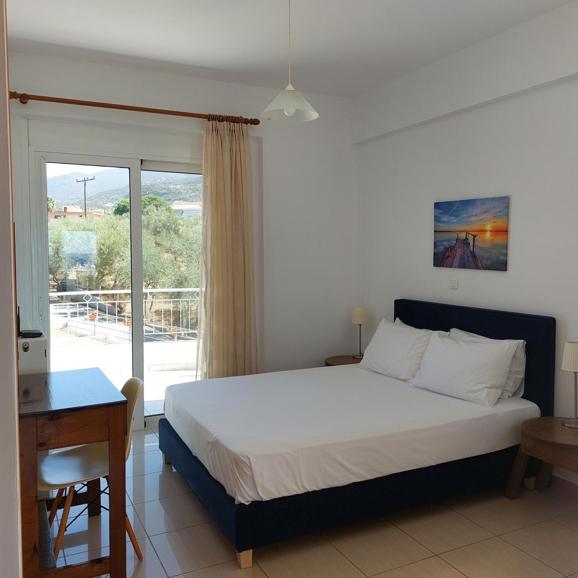 Elea Apartments Kalamata Esterno foto