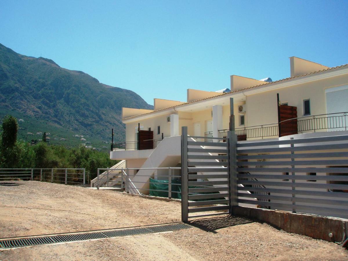 Elea Apartments Kalamata Esterno foto